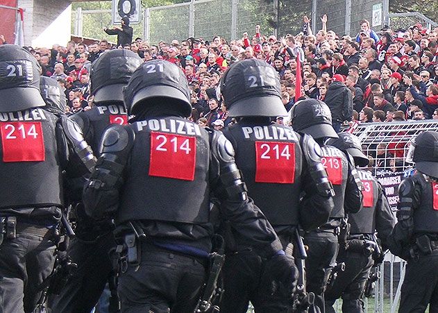 Die Polizei setzt zum Pokalfinale in Jena auf strikte Fan-Trennung.