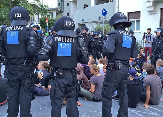 Massive Kritik an Stadtverwaltung und Polizei äußerte die Mehrheit der Redner in der Aktuellen Stunde des Stadtrates zur Thügida-Demo am 17. August in Jena.