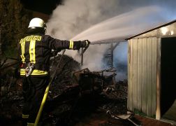 Brand In Einfamilienhaus In Grossloebichau 20