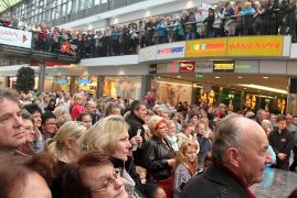 8 Jorge González In Jena