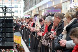 9 Jorge González In Jena
