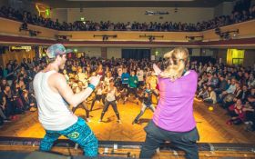 Tanzfest Des Hochschulsports In Jena Zumba Warming Up