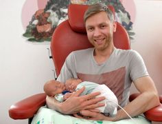 UKJ Zwillinge Matilda Und Ellena