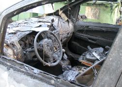 Auto Brannte Lichterloh In Jena 03
