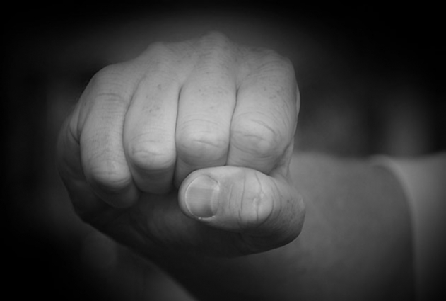 Auf dem Eichplatz unterlagen zwei eigentlich befreundete Männer ihrem Alkoholrausch und gerieten in eine Schlägerei.