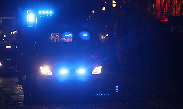 Für einen 22-Jährigen endete der Kassa-Besuch mit einem Kieferbruch, indem er nichtsahnend von einem Fremden einen Faustschlag kassierte.