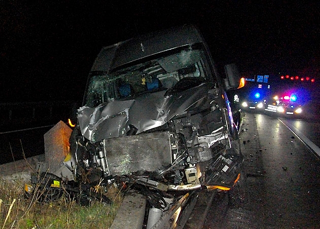 Ein 45-jähriger Kleintransporter-Fahrer verunglückte am Sonntagmorgen auf der A 4 bei Jena.