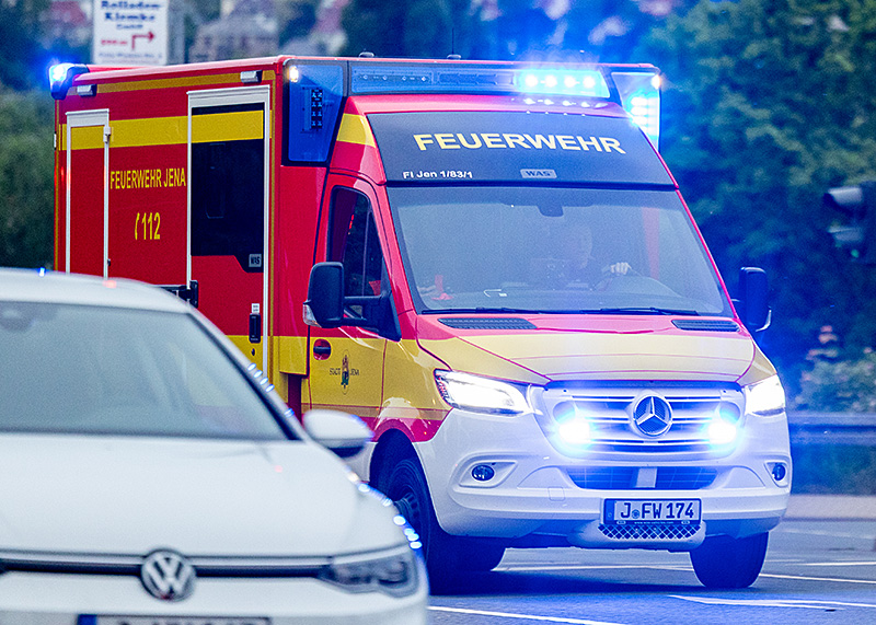 Der Junge wurde vorsorglich zur weiteren Untersuchung in ein Krankenhaus gebracht.