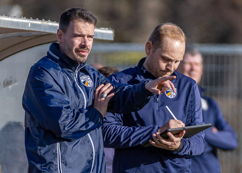 Munier Raychouni, Trainer der U19-Junioren des FC Carl Zeiss Jena, wird den Verein verlassen und sich dem Zweitligisten SSV Jahn Regensburg anschließen.