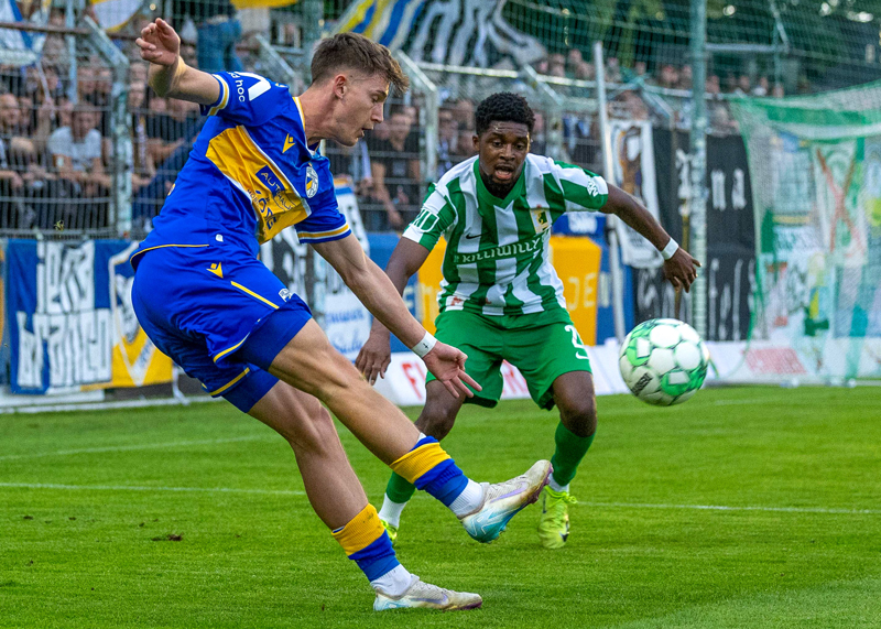 Der FC Carl Zeiss Jena feierte in der Hinrunde am 2. September 2025 ein 2:0-Auswärtssieg.