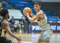 Medipolis SC Jena Itzhoe 16012022 00025