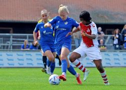 Jena Gewinnt Abstiegsduell Gegen Koeln II 13