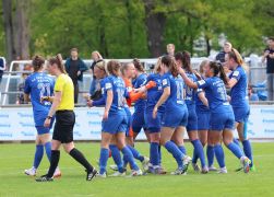 Jena Gewinnt Abstiegsduell Gegen Koeln II 27