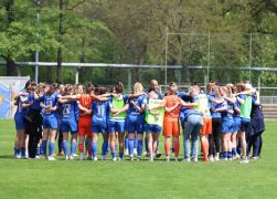 Jena Gewinnt Abstiegsduell Gegen Koeln II 31