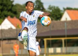 Roedinghausen FC Carl Zeiss Jena 30062022 0009