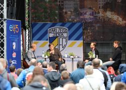 FC Carl Zeiss Jena Trainerlegende Jetzt Ehrenmitglied 03