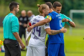 Gegen Aue Jena Mit Erster Test Niederlage 00