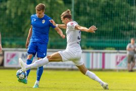 Gegen Aue Jena Mit Erster Test Niederlage 08