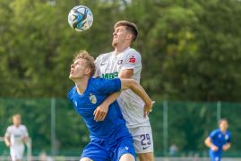 Gegen Aue Jena Mit Erster Test Niederlage 09