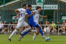 Gegen Aue Jena Mit Erster Test Niederlage 15