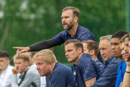 Gegen Aue Jena Mit Erster Test Niederlage 23