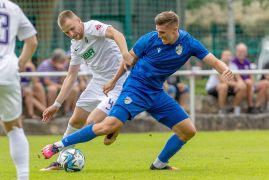 Gegen Aue Jena Mit Erster Test Niederlage 24