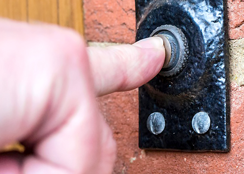 Warnung vor unseriösen Haustürbesuchen durch falsche Stadtwerker.