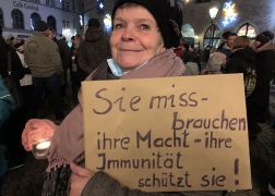 Nein Zur Impfpflicht 500 Pflegekraefte Bei Demo In Jena 00010