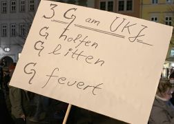 Nein Zur Impfpflicht 500 Pflegekraefte Bei Demo In Jena 0009