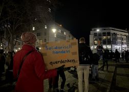 Illegaler Corona Spaziergang In Jena Aufgeloest 0007