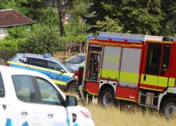 Brand In Jena Baum Knallt In Stromleitung Und Entfacht Feuer  000018