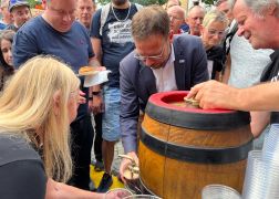 Fruehlingsmarkt 2022 In Jena 00029