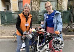 Hunderte Bei Buntem Damenviertelfest In Jena 00013