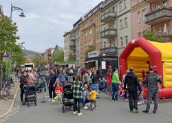 Hunderte Bei Buntem Damenviertelfest In Jena 00023