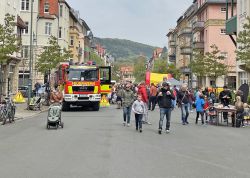 Hunderte Bei Buntem Damenviertelfest In Jena 00034