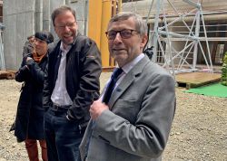 Richtfest Fuer Neuen Uni Campus In Jena Gefeiert 0044