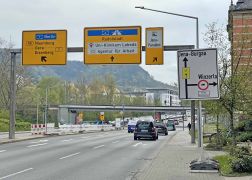 Stau Und Umleitung Rohrbruch In Jena Legt Strasse Lahm 0006