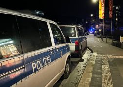 Bewaffneter Mann In Jena Winzerla 16022022 004