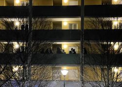 Bewaffneter Mann In Jena Winzerla 16022022 005