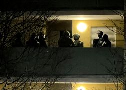 Bewaffneter Mann In Jena Winzerla 16022022 009