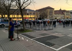 Spaziergaenger In Jena 07032022 001