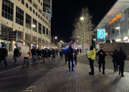 Spaziergaenger In Jena 07032022 0011