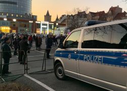 Spaziergaenger In Jena 07032022 003