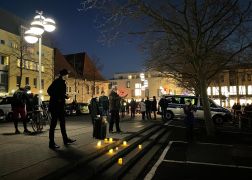 Spaziergaenger In Jena 07032022 005