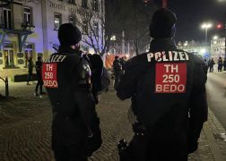 Spaziergaenger In Jena 07032022 007