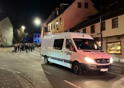 Spaziergaenger In Jena 07032022 008