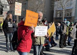 Gegen Impfpflicht Erneuter Pflegekraefte Protest In Jena 001