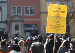 Gegen Impfpflicht Erneuter Pflegekraefte Protest In Jena 0010