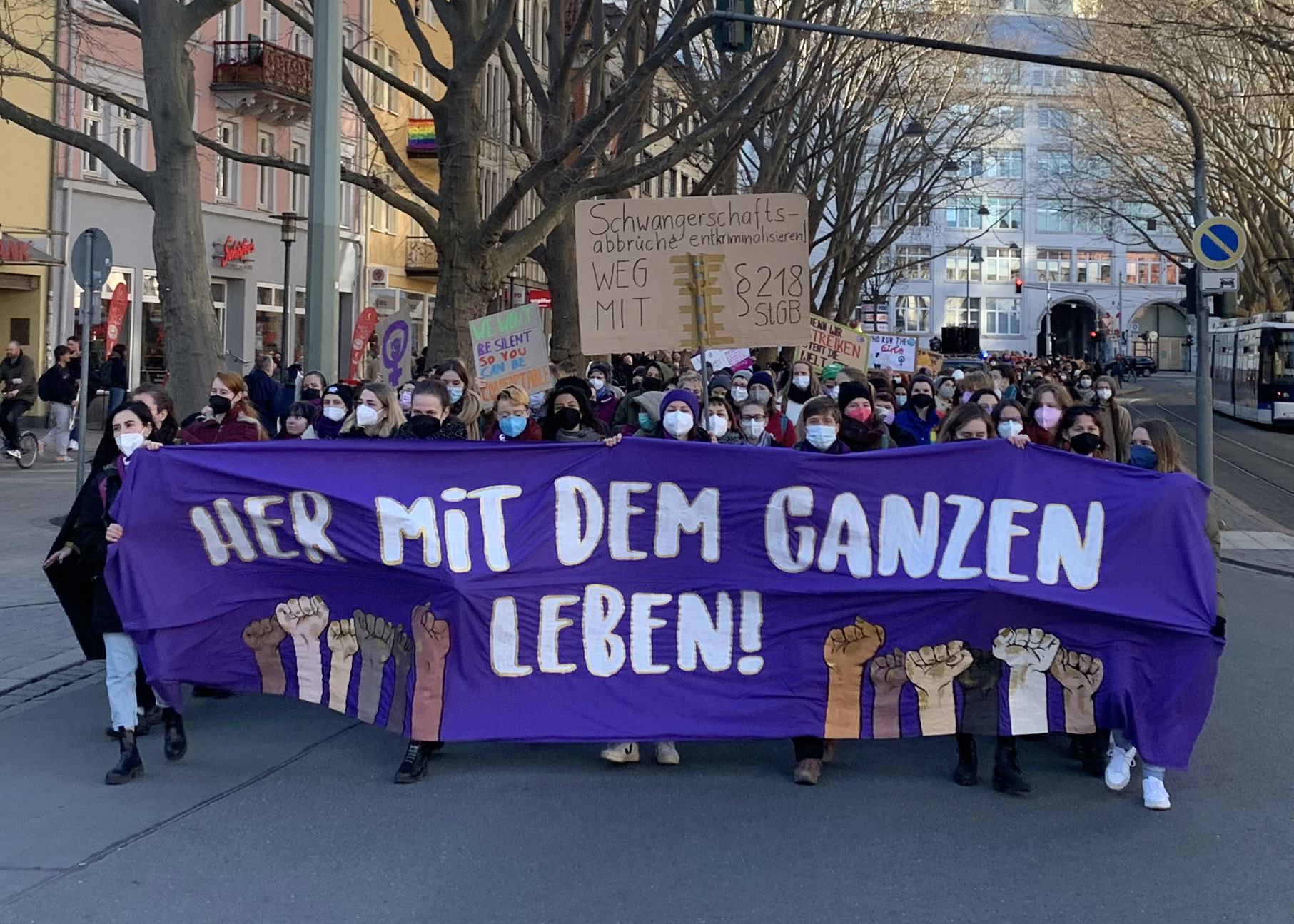 Jenaer Nachrichten – Frauentag in Jena: 600 Menschen bei Protest