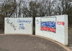 Politisch Motivierte Schmierereien An Zwei Schulen In Jena 0009